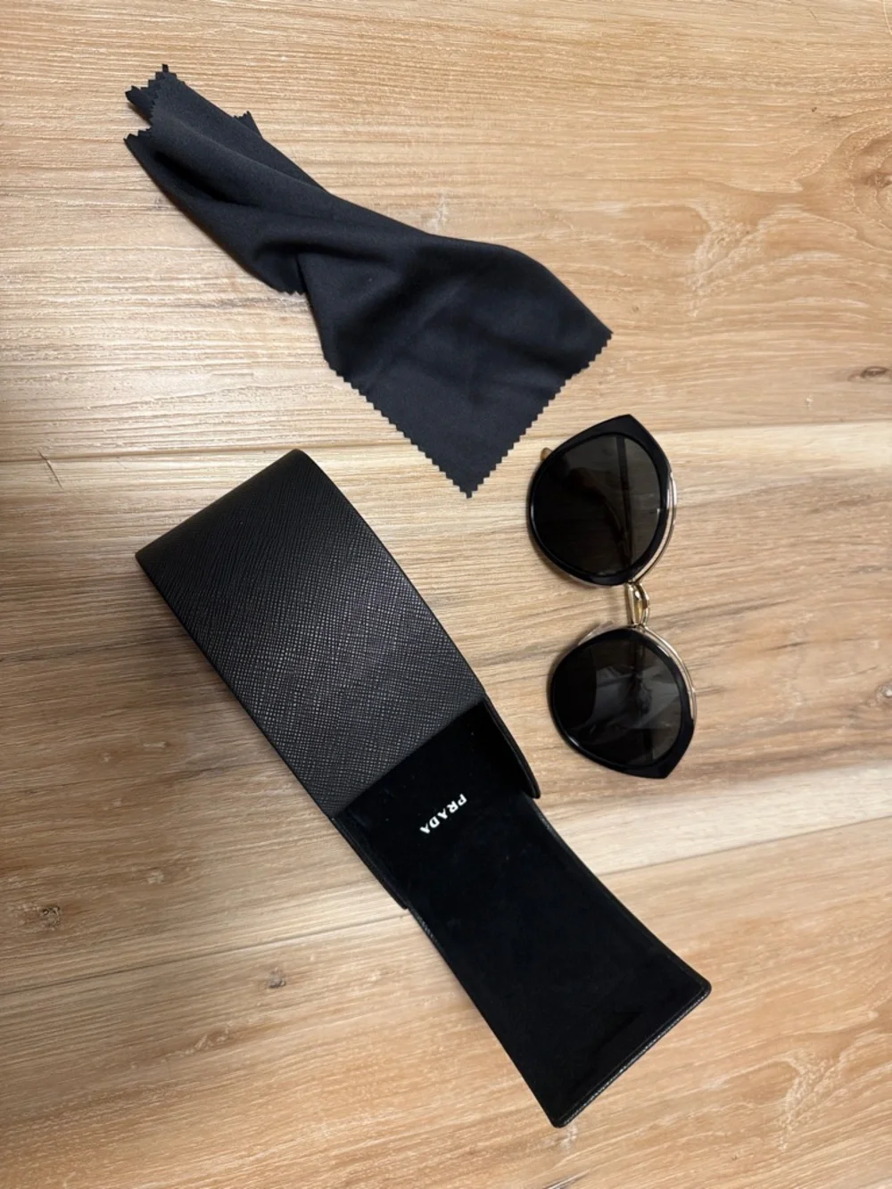 Prada Sunglasses with Leather Eyewear Case - Picture 3 of 6